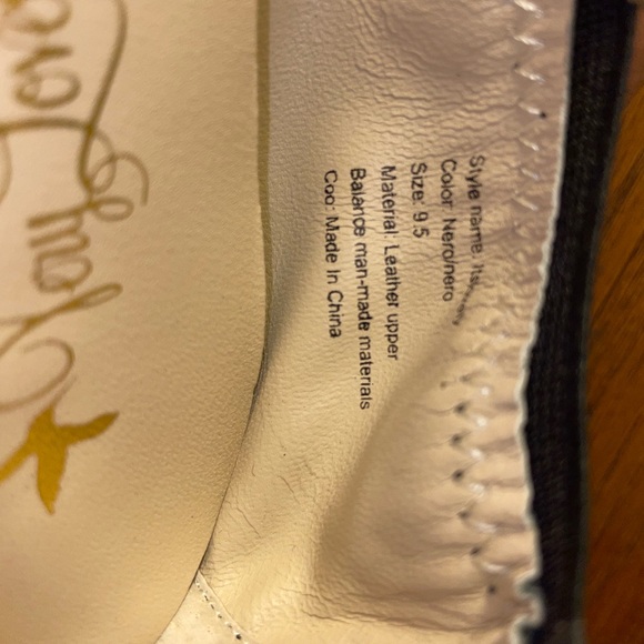 Black leather/patent leather ballet flats. Never worn. New in the box. - Picture 12 of 14